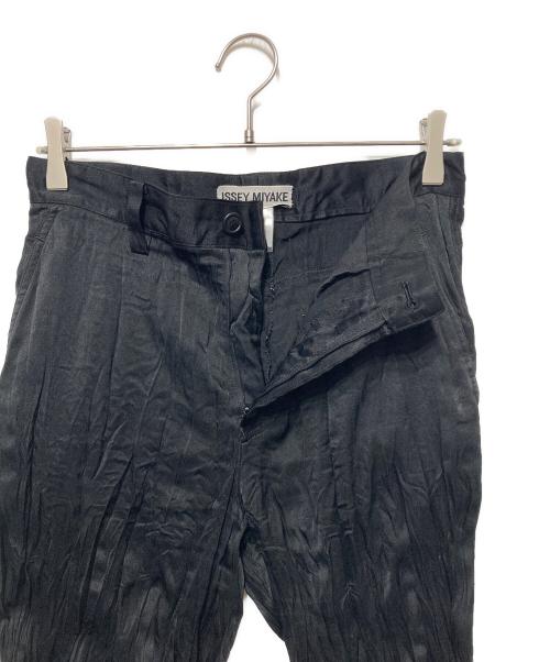 ISSEY MIYAKE（イッセイミヤケ）ISSEY MIYAKE (イッセイミヤケ) ワッシャープリーツパンツ ブラック サイズ:Ｍの古着・服飾アイテム