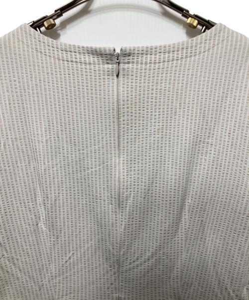 自由区（ジユウク）自由区 (ジユウク) シアサッカーワンピース ベージュ サイズ:44の古着・服飾アイテム