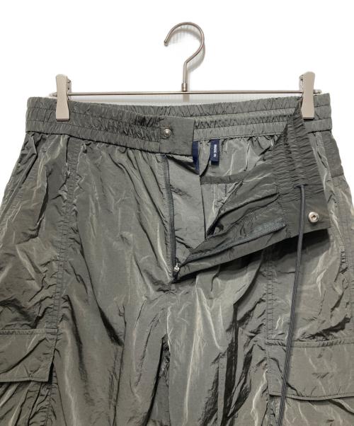 KITH（キス）KITH (キス) ナイロンフライトカーゴパンツ ダークグレー サイズ:Ｍの古着・服飾アイテム