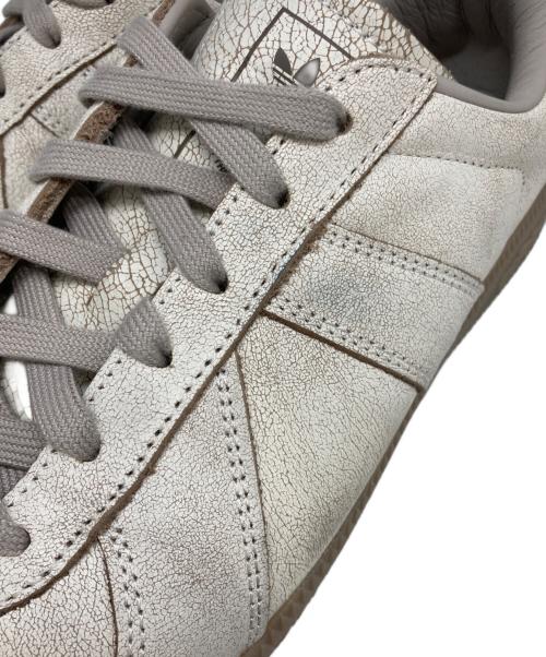 adidas（アディダス）adidas (アディダス) ローカットスニーカー ベージュ サイズ:26cmの古着・服飾アイテム