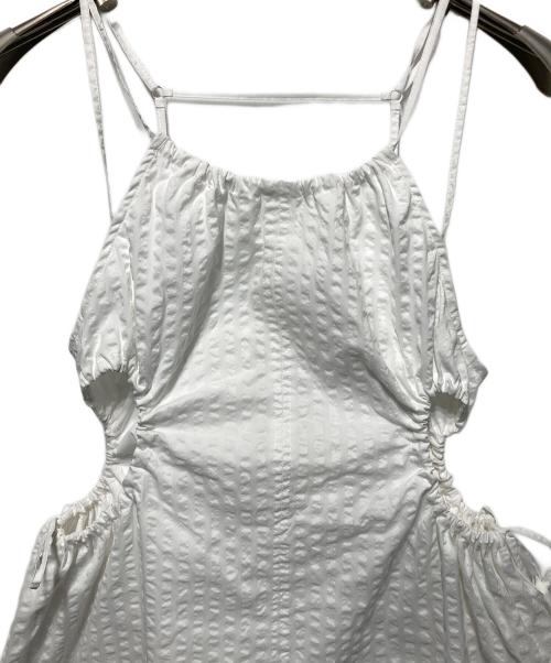 UNITED TOKYO（ユナイテッドトーキョー）UNITED TOKYO (ユナイテッドトーキョー) ギャザーホールサッカーワンピース ホワイト サイズ:freeの古着・服飾アイテム