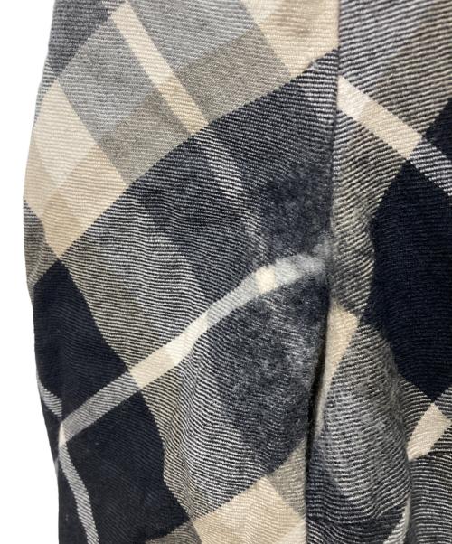 BURBERRY BLUE LABEL（バーバリー ブルー レーベル）BURBERRY BLUE LABEL (バーバリー ブルー レーベル) ウールワンピース ブラック×ベージュ サイズ:38の古着・服飾アイテム