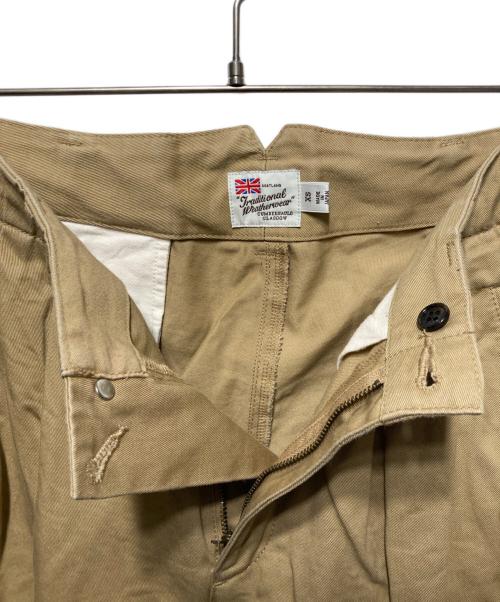 Traditional Weatherwear（トラディショナルウェザーウェア）Traditional Weatherwear (トラディショナルウェザーウェア) UNIONSLACK 301/タックパンツ ベージュ サイズ:XSの古着・服飾アイテム
