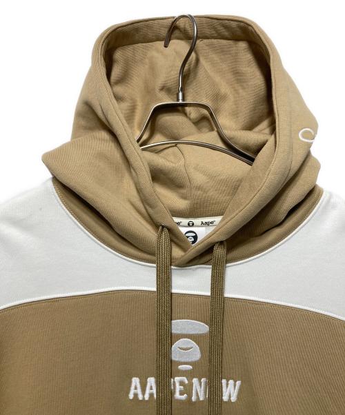 Aape BY A BATHING APE（エーエイプ バイ アベイシングエイプ）Aape BY A BATHING APE (エーエイプ バイ アベイシングエイプ) HOODIE SWEATER ホワイト×ベージュ サイズ:XLの古着・服飾アイテム