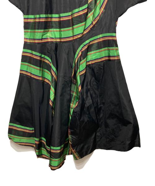 COMME des GARCONS（コムデギャルソン）COMME des GARCONS (コムデギャルソン) 総柄ワンピース ブラック×グリーン サイズ:Ｓの古着・服飾アイテム
