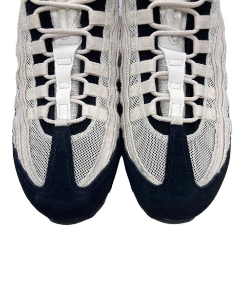 NIKE（ナイキ）NIKE (ナイキ) ローカットスニーカー ホワイト サイズ:26.5の古着・服飾アイテム