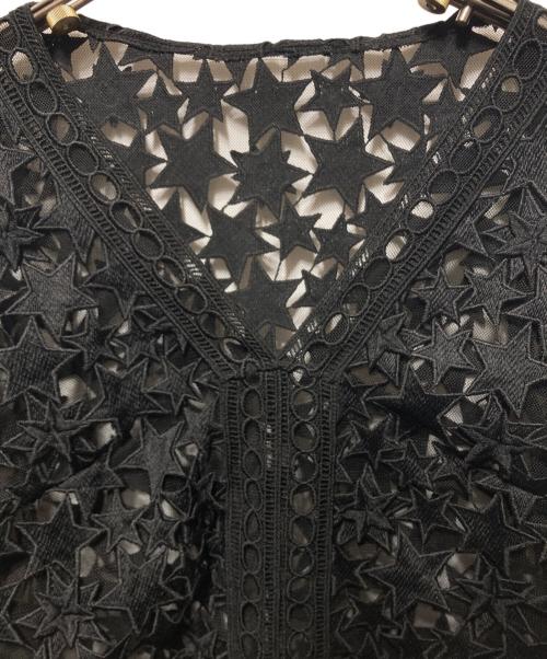 Diagram GRACE CONTINENTAL（ダイアグラム グレースコンチネンタル）Diagram GRACE CONTINENTAL (ダイアグラム グレースコンチネンタル) スターレーストップ ブラック サイズ:38の古着・服飾アイテム