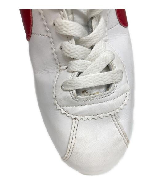 NIKE（ナイキ）NIKE (ナイキ) スニーカー ホワイト×レッド サイズ:28の古着・服飾アイテム