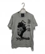 YOHJI YAMAMOTOヨウジヤマモト）の古着「画と機 プリントTシャツ」｜グレー