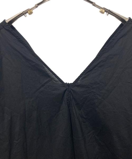anuke（アンヌーク）anuke (アンヌーク) V-neck Gather Blouse/Vネックギャザーブラウス ブラック サイズ:freeの古着・服飾アイテム