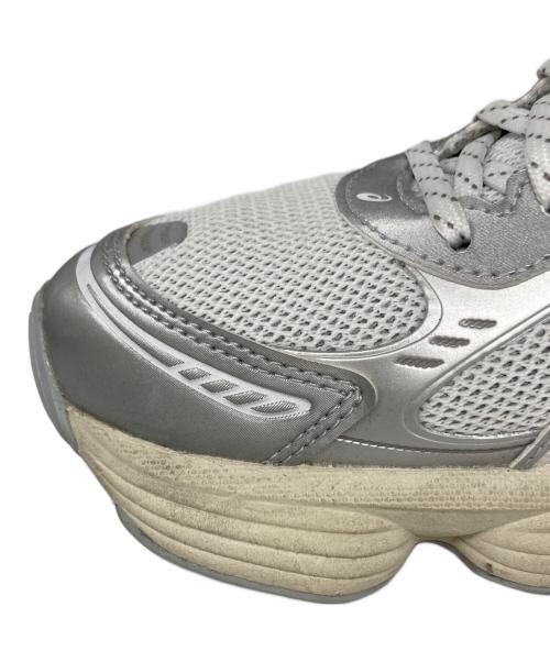 asics（アシックス）asics (アシックス) スニーカー シルバー サイズ:23.5の古着・服飾アイテム