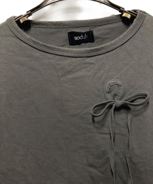 soduk（スドーク）soduk (スドーク) ribbons long sleeve shirt グレー サイズ:freeの古着・服飾アイテム