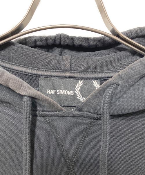 RAF SIMONS（ラフシモンズ）RAF SIMONS (ラフシモンズ) FRED PERRY (フレッドペリー) コラボパーカー ブラック サイズ:36の古着・服飾アイテム