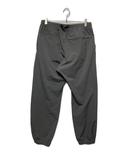 GRAMICCI（グラミチ）GRAMICCI (グラミチ) 4WAY STRETCH TRACK PANT/4wayストレッチパンツ カーキ サイズ:XLの古着・服飾アイテム