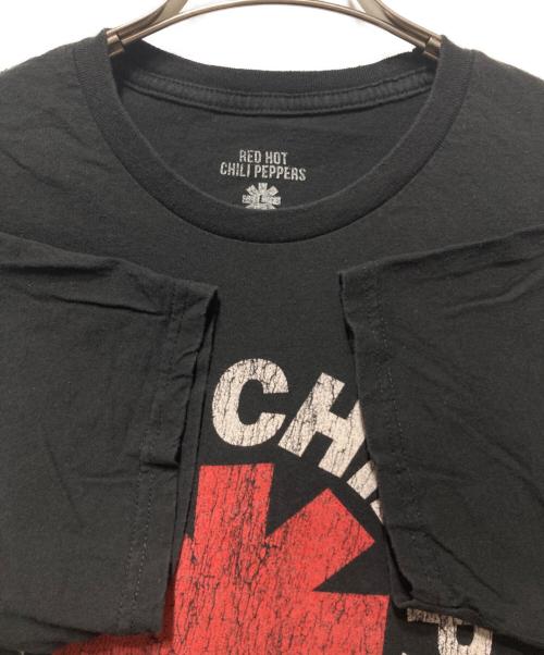 RED HOT CHILI PEPPERS（レッドホットチリペッパーズ）RED HOT CHILI PEPPERS (レッドホットチリペッパーズ) プリントTシャツ ブラック サイズ:Ｌの古着・服飾アイテム