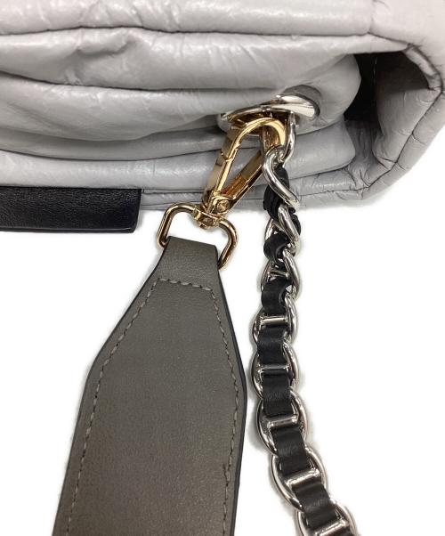 MARC JACOBS（マークジェイコブス）MARC JACOBS (マークジェイコブス) THE MINI PILLOW BAG/ミニピローバッグ グレーの古着・服飾アイテム