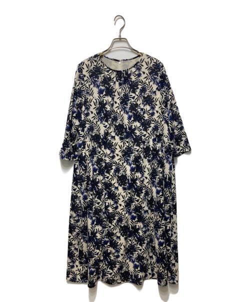 Leilian（レリアン）Leilian (レリアン) リーフ柄フレアワンピース ホワイト×ブルー サイズ:13の古着・服飾アイテム