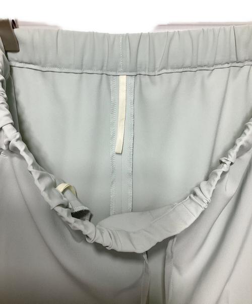 23区（ニジュウサンク）23区 (ニジュウサンク) 2WAYストレッチツイル テーパードパンツ ミント サイズ:46の古着・服飾アイテム