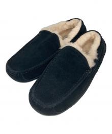 UGG（アグ）の古着「モカシンシューズ」｜ブラック