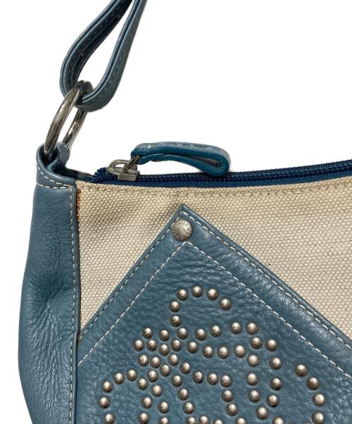 LOEWE（ロエベ）LOEWE (ロエベ) アナグラムスタッズキャンバスワンショルダーバッグ ブルー×ホワイトの古着・服飾アイテム
