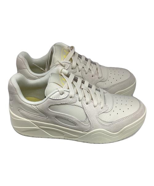 UNDER ARMOUR（アンダーアーマー）UNDER ARMOUR (アンダーアーマー) スニーカー ベージュ サイズ:26.5の古着・服飾アイテム