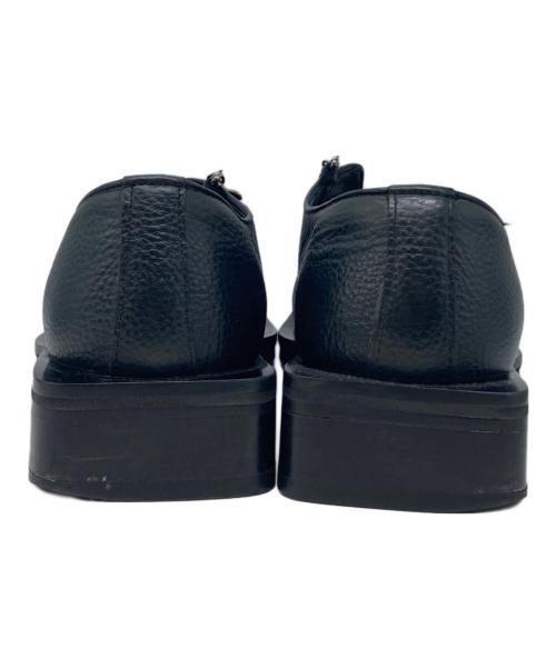 SONSHINBAL（ソンシンバル）SONSHINBAL (ソンシンバル) MIKAKGE SHIN Open Slit Chain Slip-on ブラック サイズ:25の古着・服飾アイテム