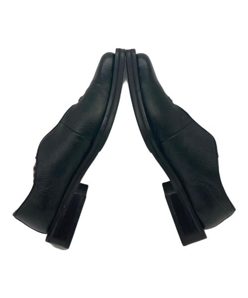 SONSHINBAL（ソンシンバル）SONSHINBAL (ソンシンバル) MIKAKGE SHIN Open Slit Chain Slip-on ブラック サイズ:25の古着・服飾アイテム