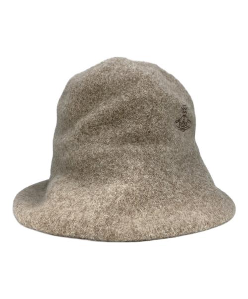 Vivienne Westwood（ヴィヴィアンウエストウッド）Vivienne Westwood (ヴィヴィアンウエストウッド) オーブ刺繍バスククロッシェ ベージュの古着・服飾アイテム
