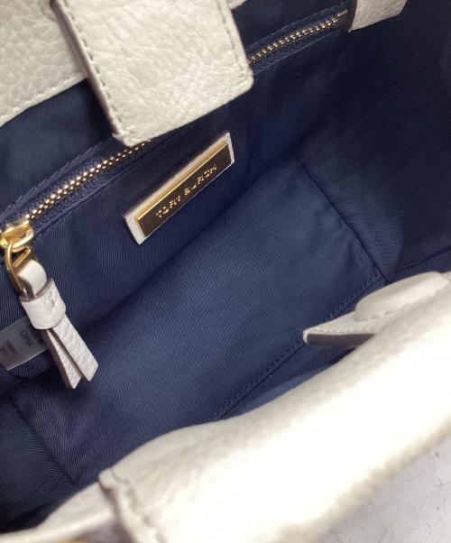 TORY BURCH（トリーバーチ）TORY BURCH (トリーバーチ) ハーフムーン2WAYショルダーバッグ ベージュの古着・服飾アイテム