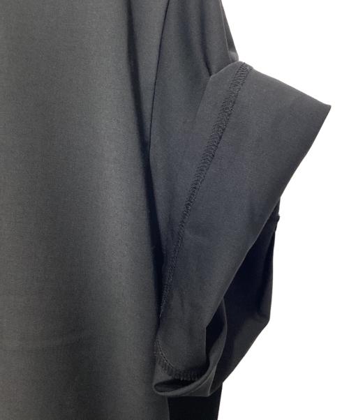 UNTRACE（アントレース）UNTRACE (アントレース) サイドジップTシャツ ブラック サイズ:1の古着・服飾アイテム