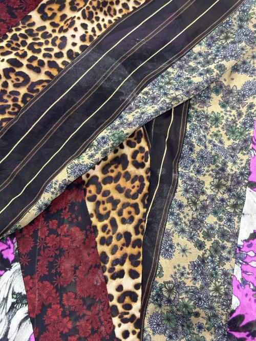 DRIES VAN NOTEN（ドリスヴァンノッテン）DRIES VAN NOTEN (ドリスヴァンノッテン) 総柄シアーパンツ マルチカラー サイズ:50の古着・服飾アイテム