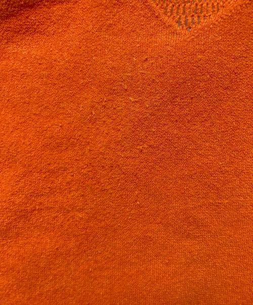 ISSEY MIYAKE（イッセイミヤケ）ISSEY MIYAKE (イッセイミヤケ) Vネックカットソー オレンジ サイズ:2の古着・服飾アイテム
