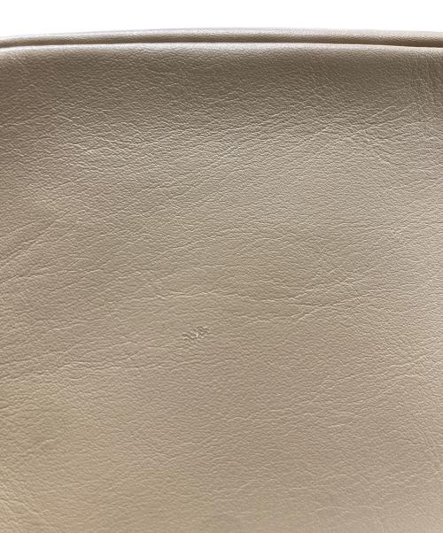 J&M DAVIDSON（ジェイ＆エム デヴィッドソン）J&M DAVIDSON (ジェイ＆エム デヴィッドソン) GABBY BAG/キャビーバッグ ベージュの古着・服飾アイテム