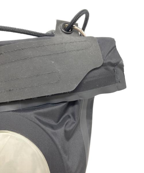 THE NORTH FACE（ザ ノース フェイス）THE NORTH FACE (ザ ノース フェイス) SUPREME (シュプリーム) Outer Tape Seam Neck Pouch ブラックの古着・服飾アイテム