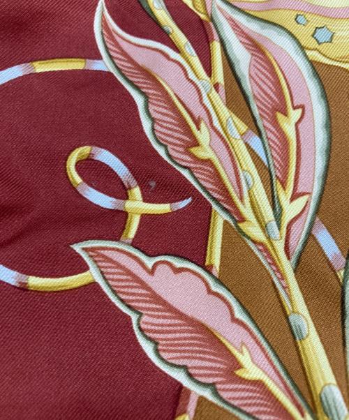 Salvatore Ferragamo（サルヴァトーレ フェラガモ）Salvatore Ferragamo (サルヴァトーレ フェラガモ) 総柄シルクスカーフ マルチカラーの古着・服飾アイテム