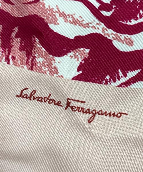 Salvatore Ferragamo（サルヴァトーレ フェラガモ）Salvatore Ferragamo (サルヴァトーレ フェラガモ) シルク バンドゥ マルチカラーの古着・服飾アイテム