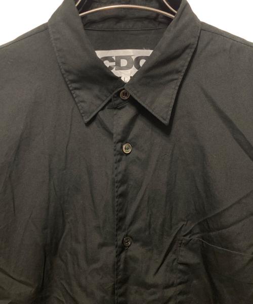 CDG（シーディージー）CDG (シーディージー) バックプリントシャツ ブラック サイズ:Ｌの古着・服飾アイテム