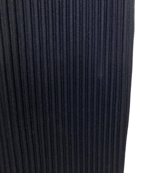 HOMME PLISSE ISSEY MIYAKE（オム プリッセ イッセイ ミヤケ）HOMME PLISSE ISSEY MIYAKE (オム プリッセ イッセイ ミヤケ) プリーツパンツ ネイビー サイズ:2の古着・服飾アイテム