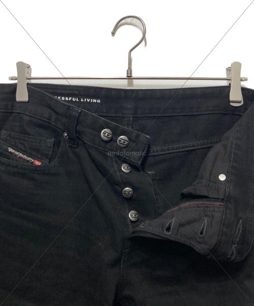 DIESEL（ディーゼル）DIESEL (ディーゼル) 1998D-BUCKブーツカットデニム ブラック サイズ:28の古着・服飾アイテム