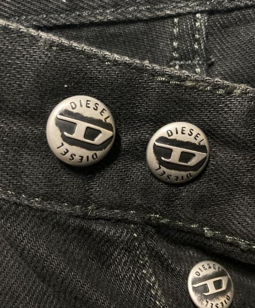 DIESEL（ディーゼル）DIESEL (ディーゼル) 1998D-BUCKブーツカットデニム ブラック サイズ:28の古着・服飾アイテム