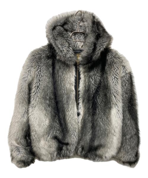 X-GIRL（エックスガール）X-GIRL (エックスガール) LOGO PATCHED FAUX FUR HOODED JACKET グレー サイズ:Sの古着・服飾アイテム
