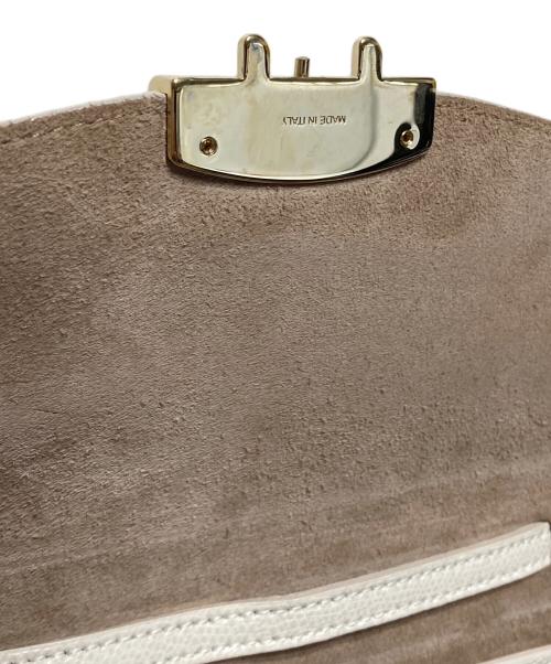 FURLA（フルラ）FURLA (フルラ) ショルダーバッグ ホワイトの古着・服飾アイテム