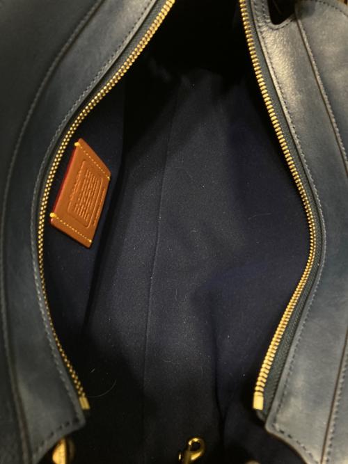 COACH（コーチ）COACH (コーチ) Empire Carryall 34/エンパイア キャリーオール ネイビーの古着・服飾アイテム