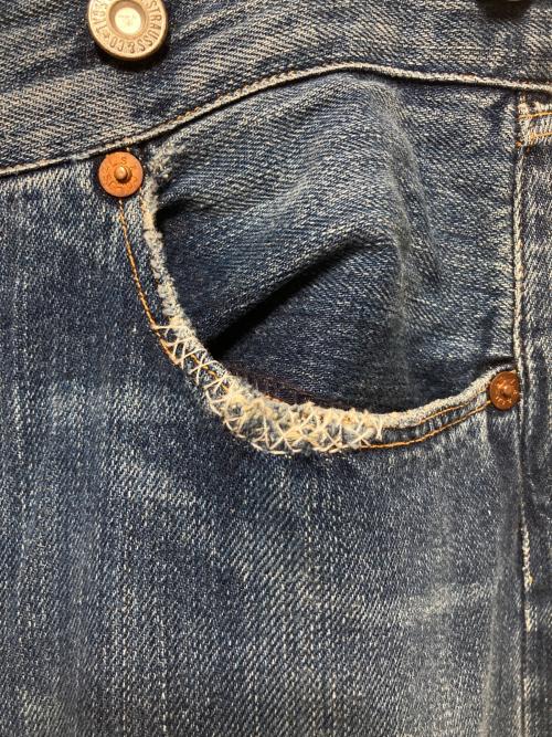 LEVI'S（リーバイス）LEVI'S (リーバイス) デニムパンツ インディゴ サイズ:31の古着・服飾アイテム