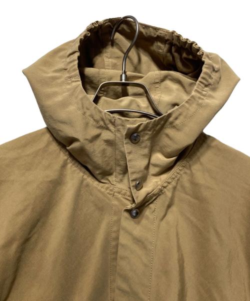 YAECA（ヤエカ）YAECA (ヤエカ) マウンテンパーカー ベージュ サイズ:Sの古着・服飾アイテム