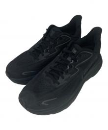 HOKAONEONE（ホカオネオネ）の古着「CLIFTON 10」｜ブラック