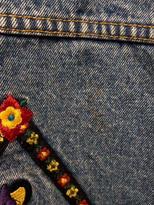 THE Disney Store（ザ ディズニー ストア）THE Disney Store (ザ ディズニー ストア) キャラ刺繍デニムジャケット インディゴ サイズ:不明の古着・服飾アイテム