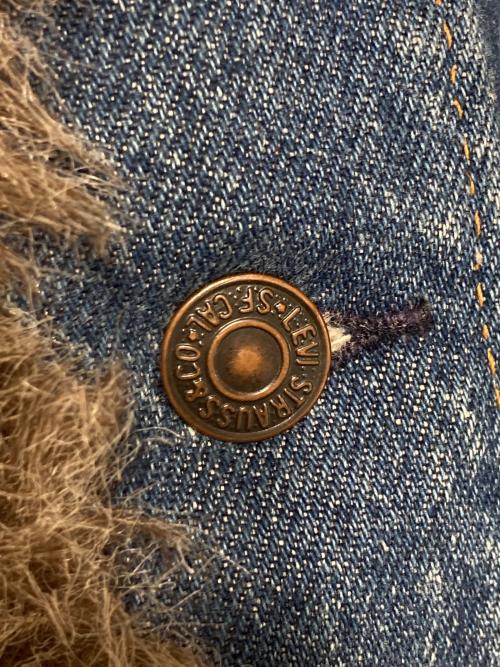 LEVI'S（リーバイス）LEVI'S (リーバイス) カスタムデニムジャケット インディゴ サイズ:42の古着・服飾アイテム
