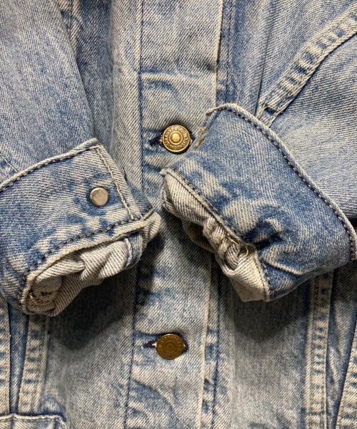 LEVI'S（リーバイス）LEVI'S (リーバイス) トラッカージャケット インディゴ サイズ:Mの古着・服飾アイテム