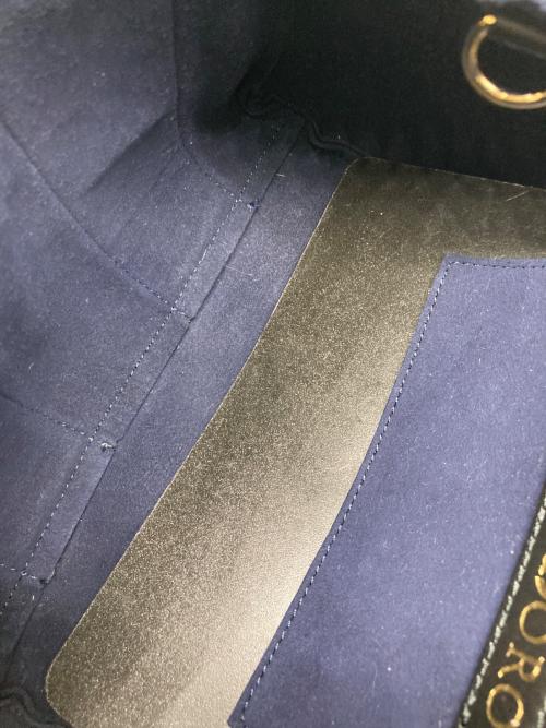 VIOLAd'ORO（ヴィオラドーロ）VIOLAd'ORO (ヴィオラドーロ) ショルダーバッグ ネイビーの古着・服飾アイテム